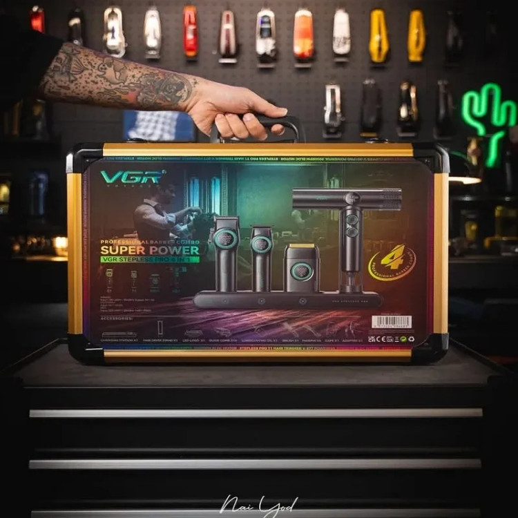 " ست ماشین اصلاح حرفهای وی جی آر مدل VGR-STEBLRES PRO 4in1